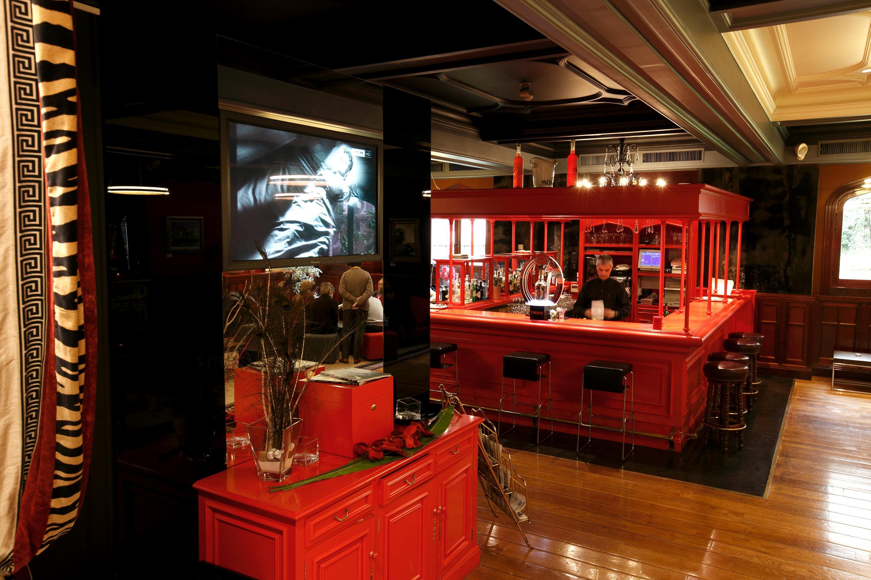 Hotel Lopez De Haro Bilbao Bagian luar foto The bar at the Mandarin Oriental, Bangkok