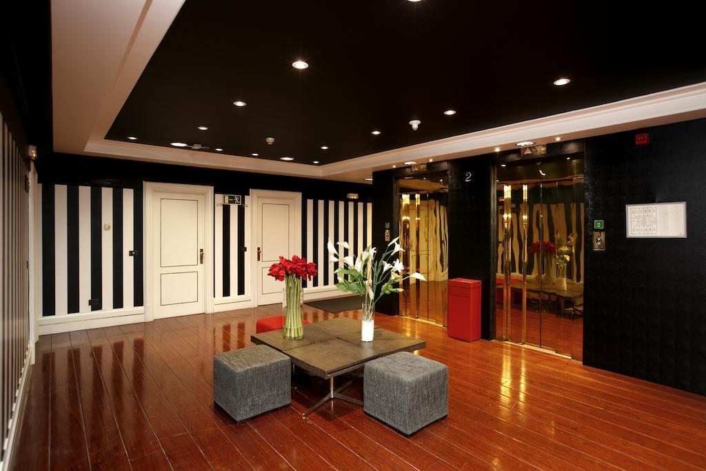 Hotel Lopez De Haro Bilbao Bagian luar foto Lobby